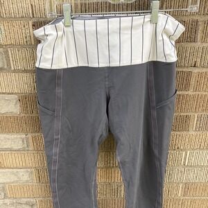 Lululemon Women's Sz 8 28x24 Yoga Pants Wunder Gray‎ Stretch Baseball Stripe